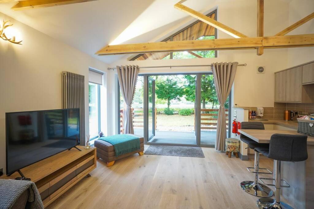 Wee Ness Lodge Inverness Zewnętrze zdjęcie